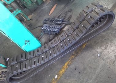 مقطورات مطاطية للشاحنة 450 × 86 × 58 لـ Bobcat T830 T870
