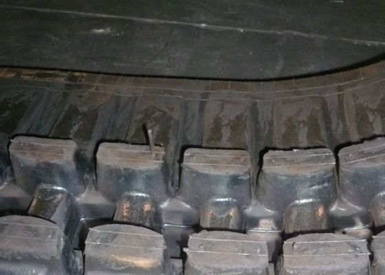 سلسلة مطاطية لـ Komatsu PC75 PC75R.2