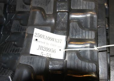 37 وصلات حفارة المطاط المسارات منخفضة الضغط الأرض ل Kubota Kx021