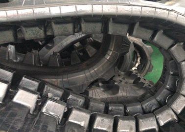المسارات المطاطية المشتركة الحرة حفارة اللون الأسود لكوماتسو Pc30 / Airmann Ax35u